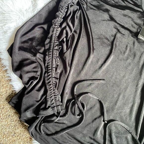 Express Black Scrunched Tie Sleeves Top NEW Size XS - Picture 7 of 7